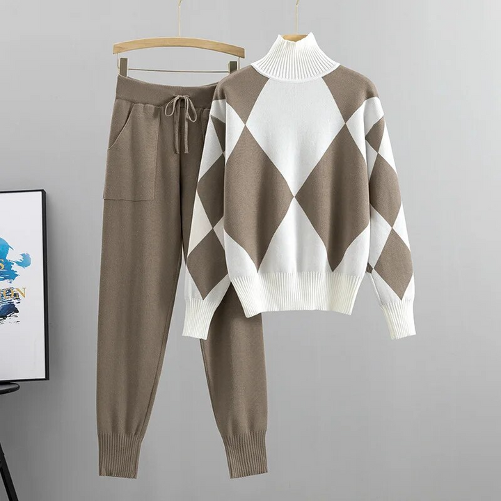 Harlequin Duet Collection Latte Brown