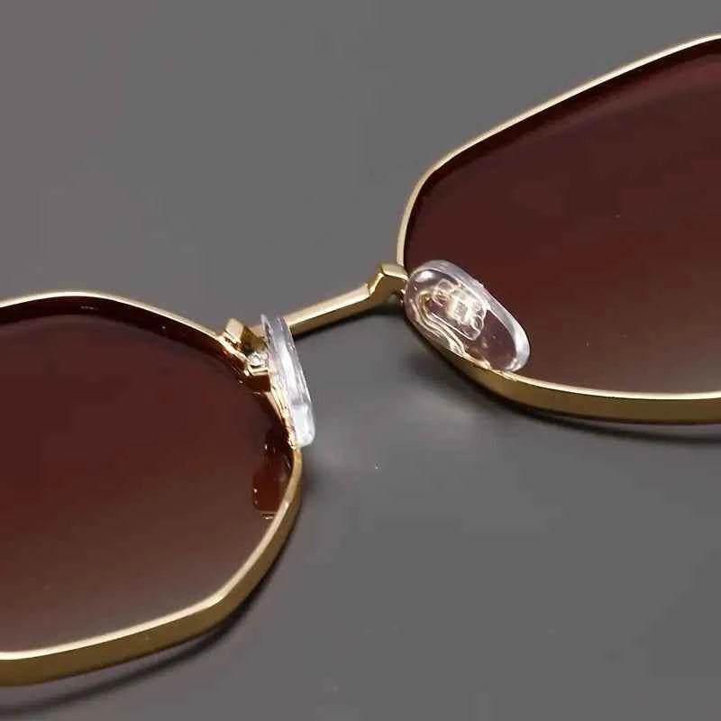 Chic Black Sunglasses for Stylish Looks