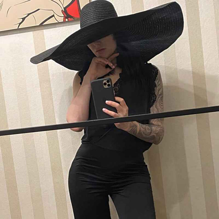 Oversized 25CM Wide Brim Straw Beach Hat for Women - UV Protection & Sun Safety