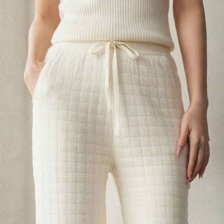 Women's Relaxed Fit Quilted Wide Leg Pants with Drawstring
