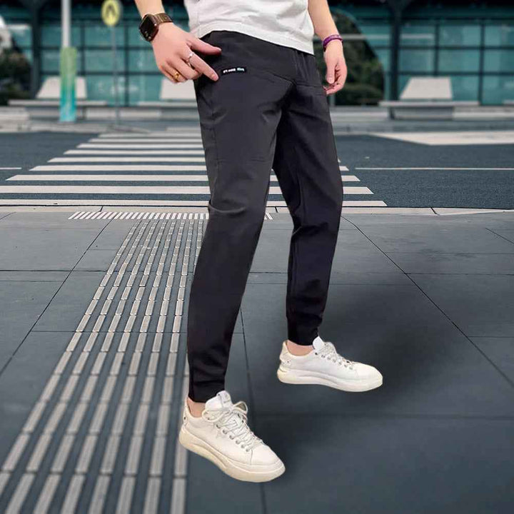 Men's Tapered Casual Cargo Pants for Everyday Wear Black