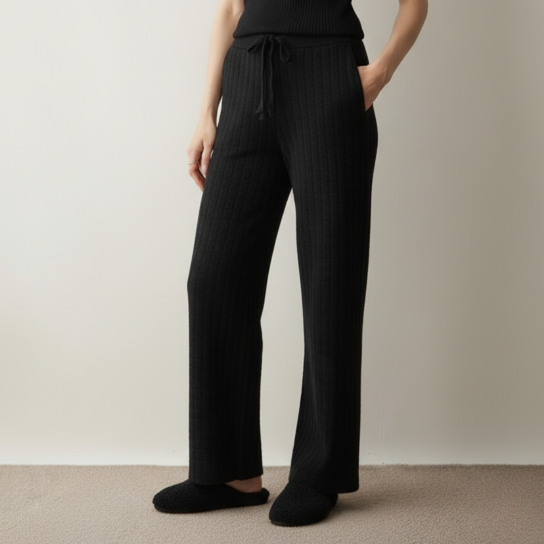 Women's Relaxed Fit Quilted Wide Leg Pants with Drawstring