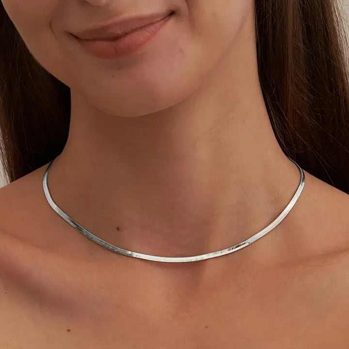 Loreto | Women's Herringbone Necklace in Gold – Minimalistic & Chic Silver One size