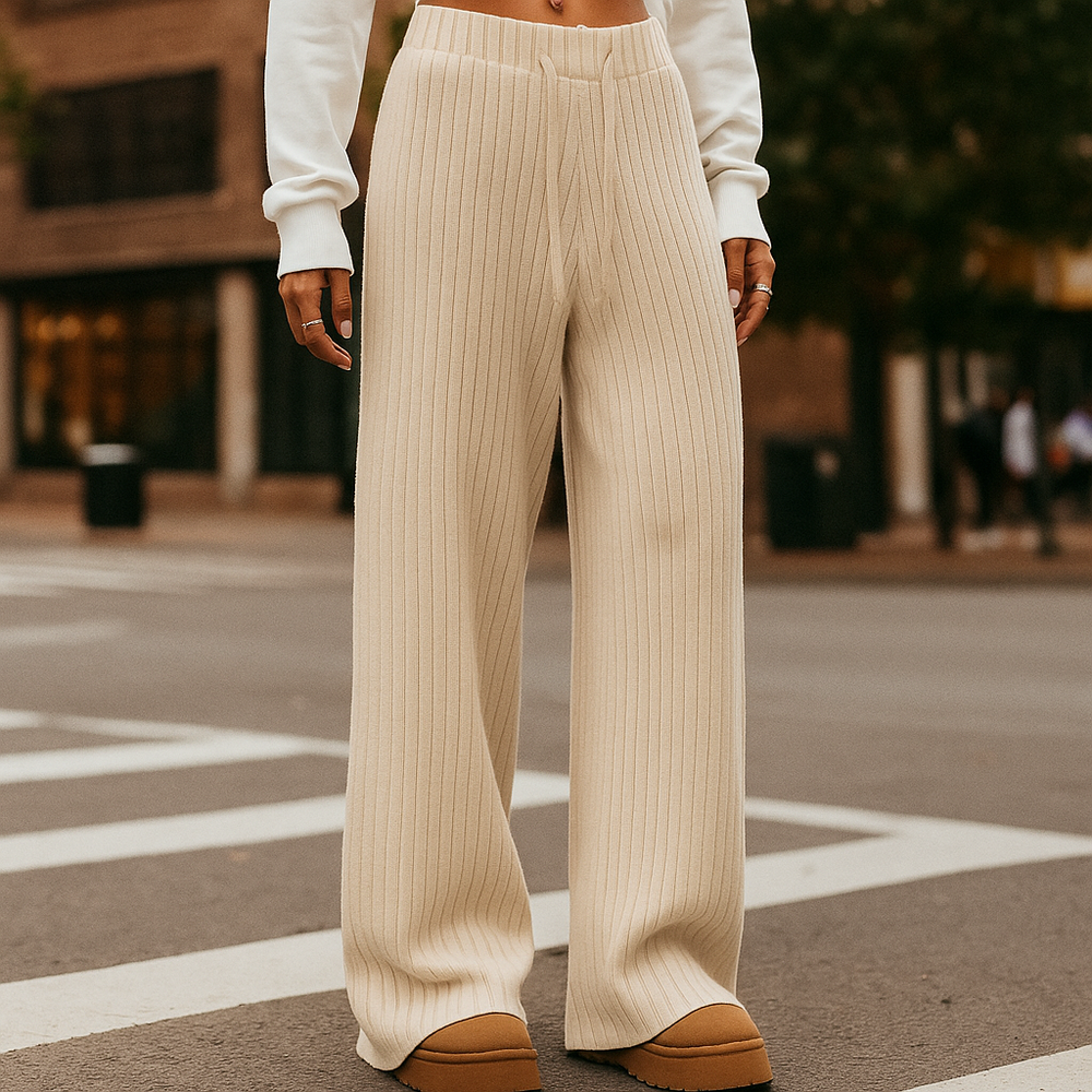 Stylish Pleated Pants for Effortless Elegance Beige