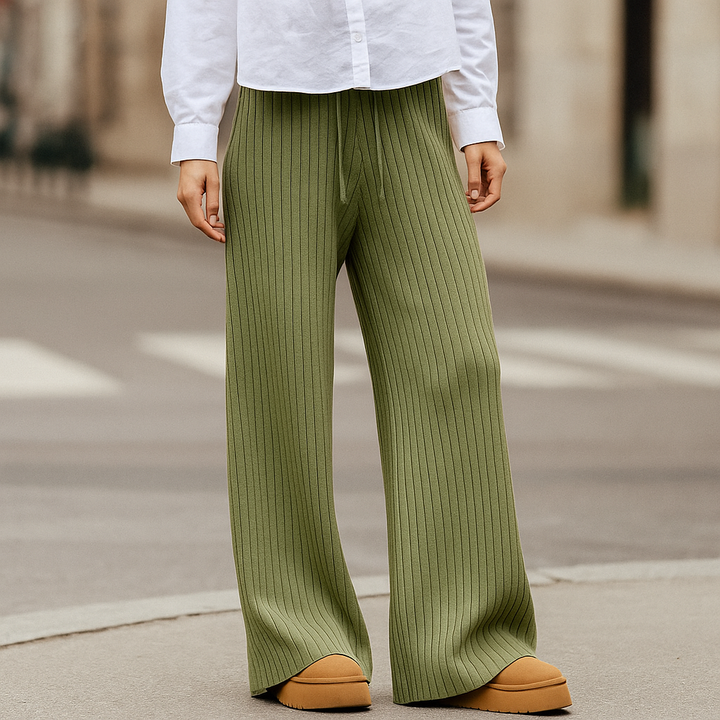 Stylish Pleated Pants for Effortless Elegance Khaki