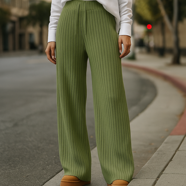 Stylish Pleated Pants for Effortless Elegance