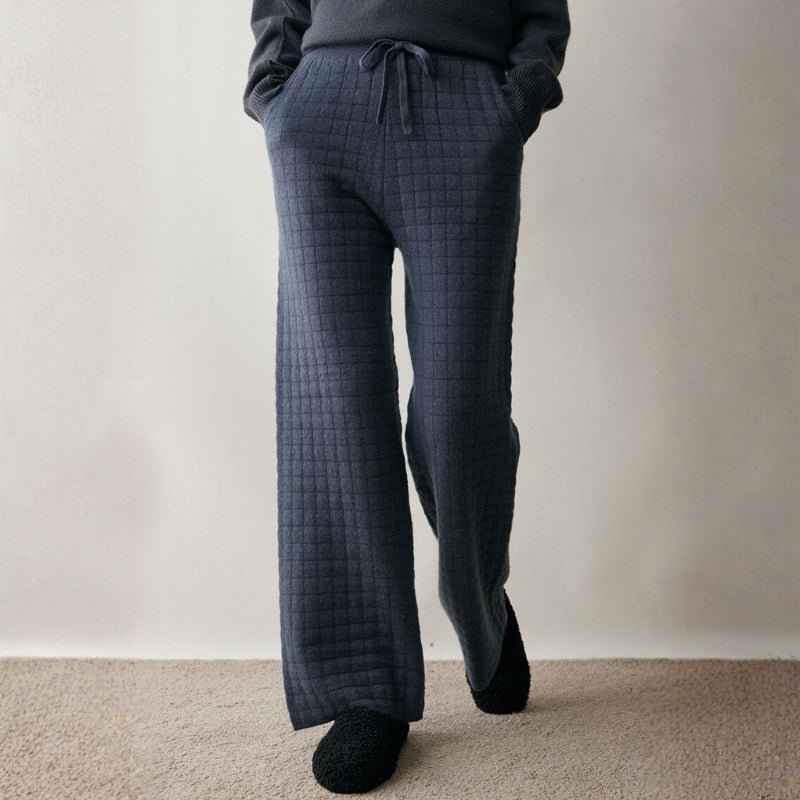 Women's Relaxed Fit Quilted Wide Leg Pants with Drawstring