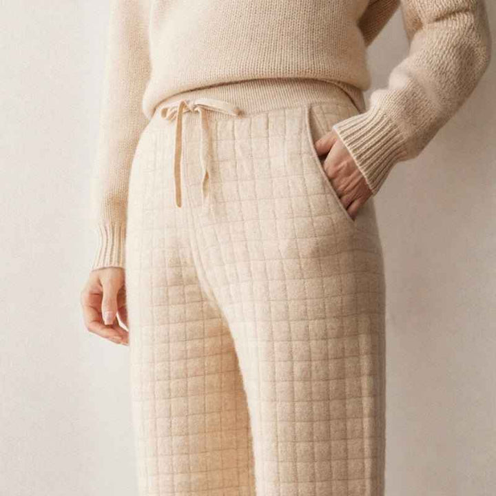 Women's Relaxed Fit Quilted Wide Leg Pants with Drawstring
