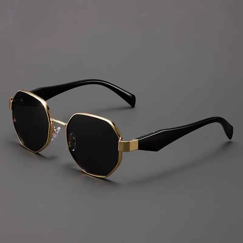 Chic Black Sunglasses for Stylish Looks Black