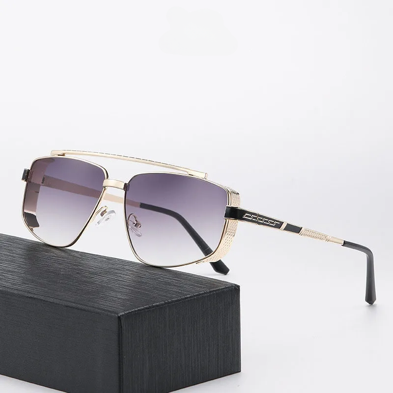 Stylish Designer-Inspired Sunglasses Gray