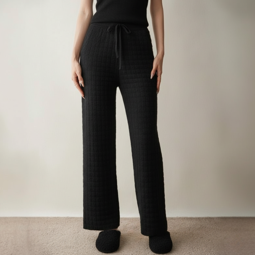 Women's Relaxed Fit Quilted Wide Leg Pants with Drawstring Black