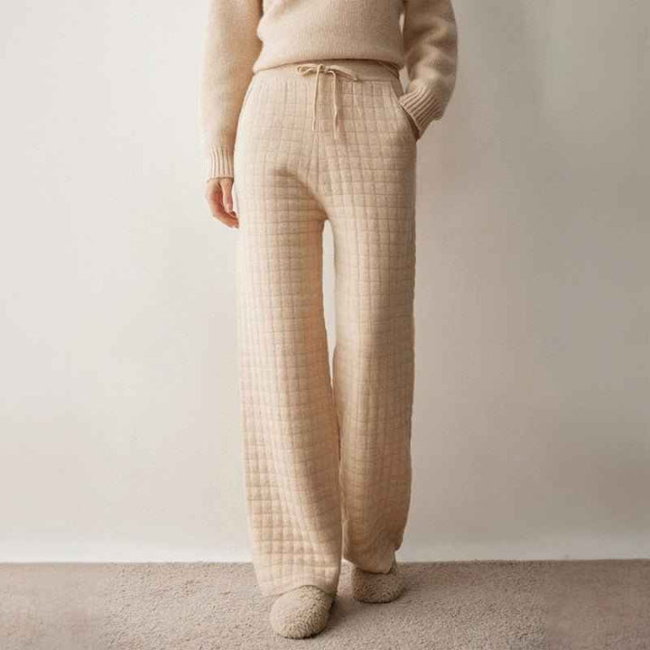 Women's Relaxed Fit Quilted Wide Leg Pants with Drawstring Beige