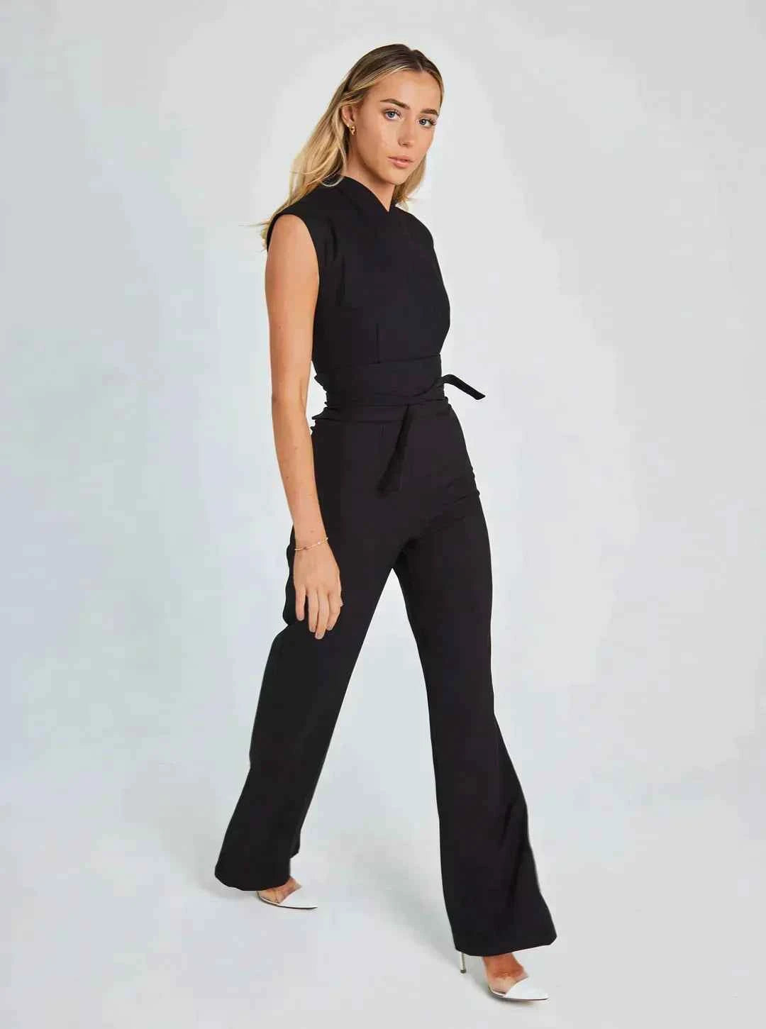 Women's Wide-Leg Jumpsuit - Stylish and Comfortable Black