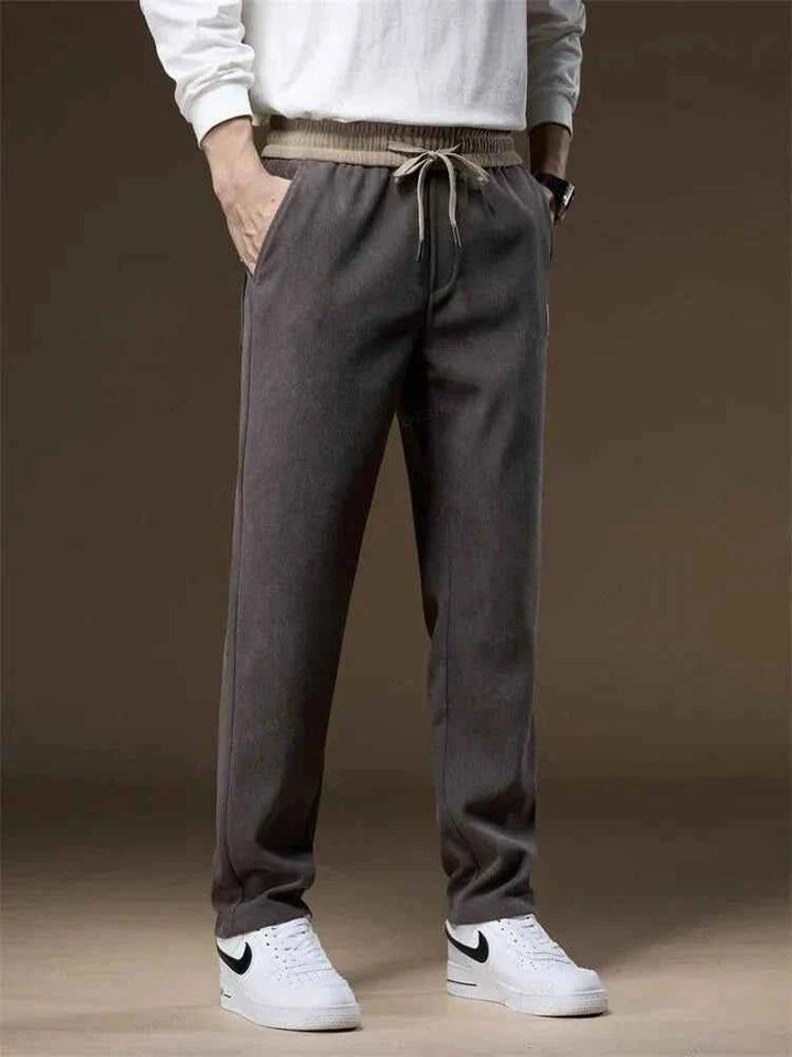 Men's Relaxed Fit Joggers with Elastic Waistband and Side Pockets