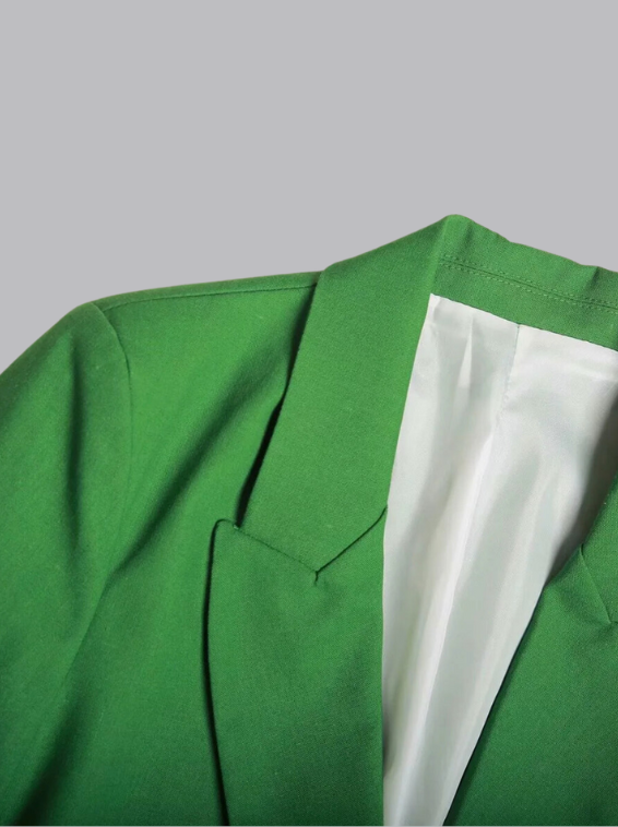 Women's Tailored Blazer - Single-Button Closure, Classic Lapels, Flap Pockets