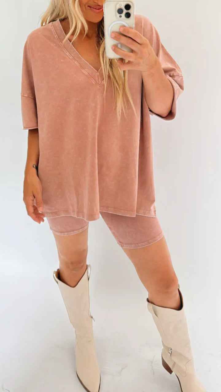 Women's Oversized V-Neck T-Shirt & Stretch Biker Shorts Set - Comfortable Fit Orange