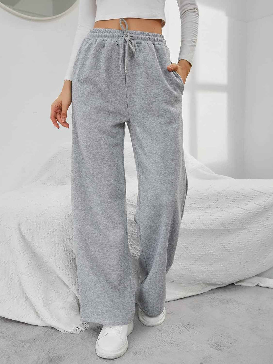 Women's Wide Leg Sweatpants with Elastic Waistband and Pockets - Comfortable Fit Light Grey