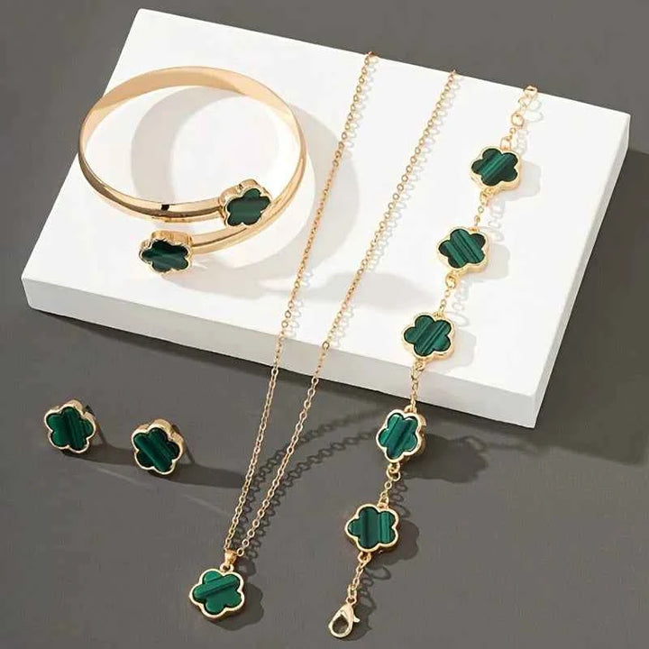 Three-Piece Clover Charm Pearlescent Pendant Necklace Set Emerald Green