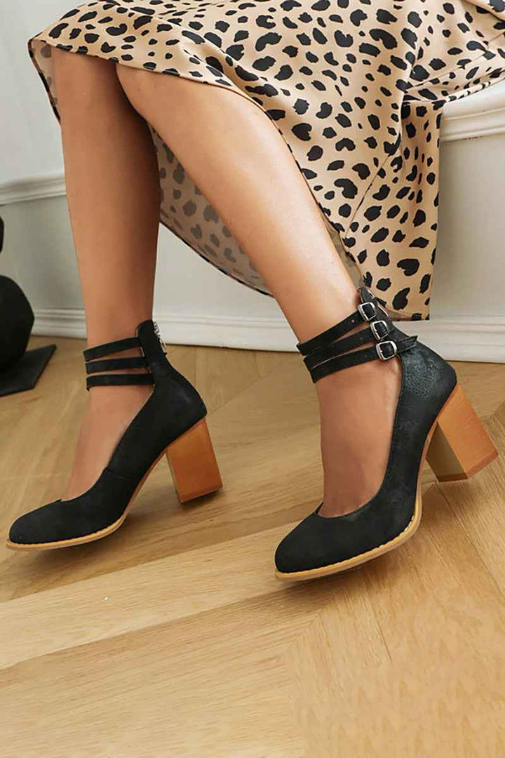 Casilda | Smooth Sandals with Ankle Strap and Thick Heel