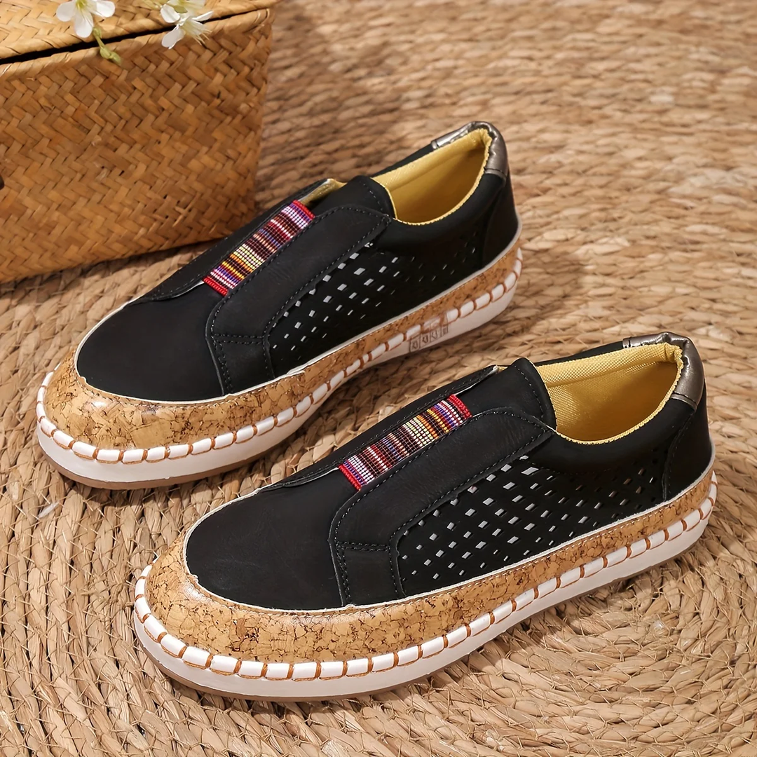 Stylish Women's Slip-On Low-Top Sneakers Black