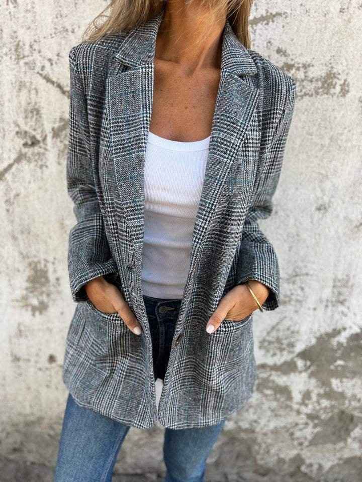 Women's Oversized Check Pattern Blazer - Wool Blend with Flap Pockets