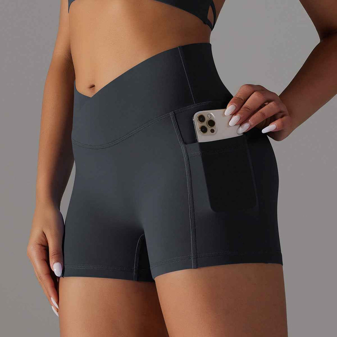 Women's Yoga Shorts with Phone Pocket for Fitness and Sports XL