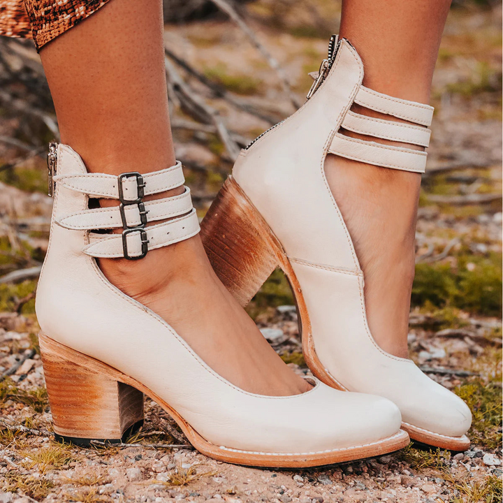 Naturéva | Elegant and Comfortable Sandals White