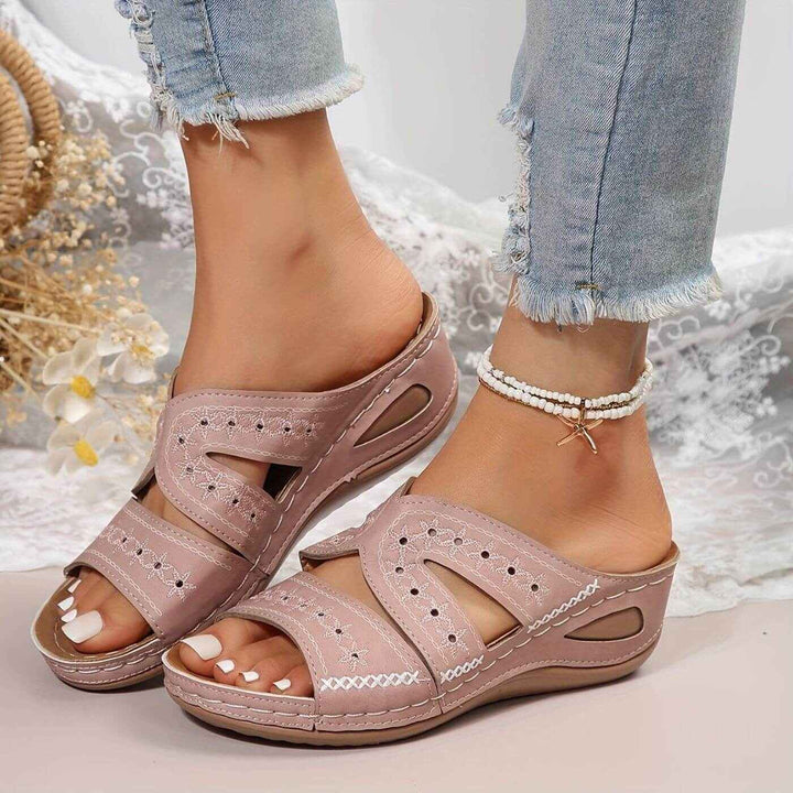 Soleva | Slip-Resistant Orthopedic Sandals Pink