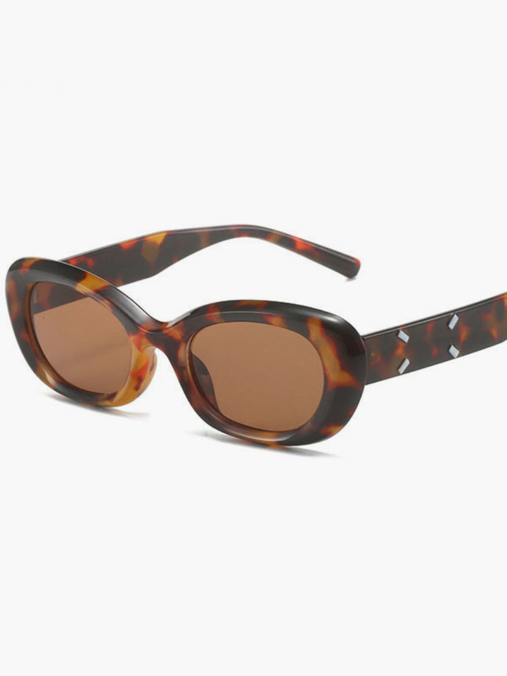 Lone | Women's Round Sunglasses with UV400 Lenses