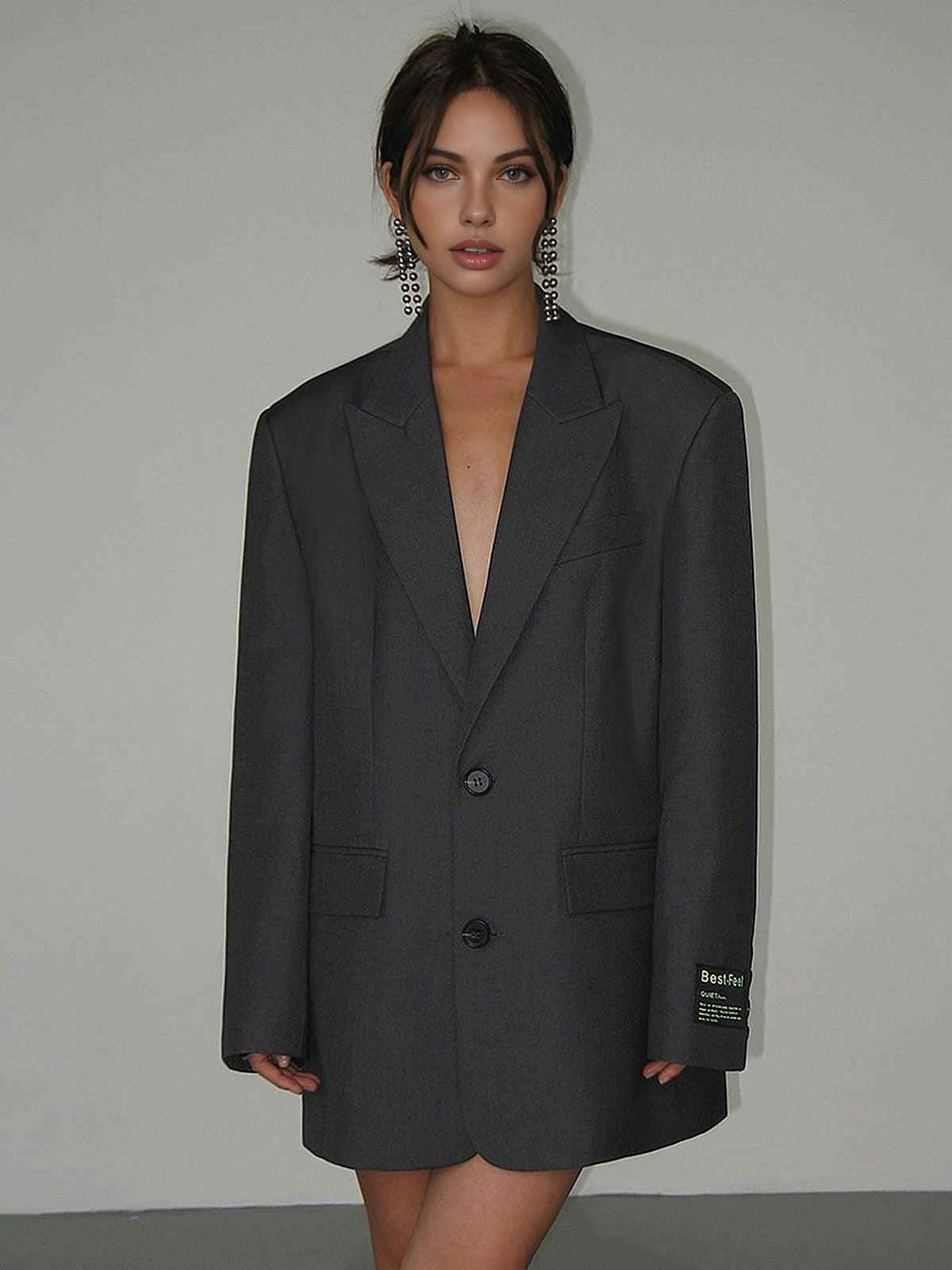 Women's Oversized Blazer - Classic Lapel, 2-Button Closure, Flap Pockets