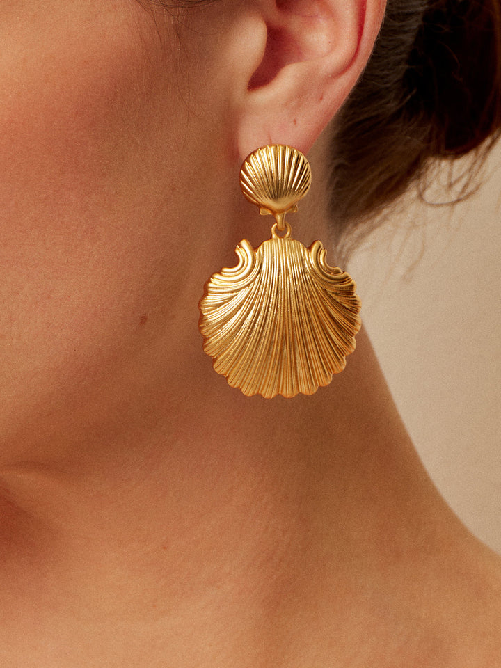 Erika | Women's Gold Drop Earrings – Elegant Refined Design