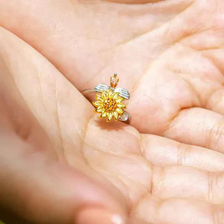 Sunflower Delight: Spinning Bee & Sunflower Ring