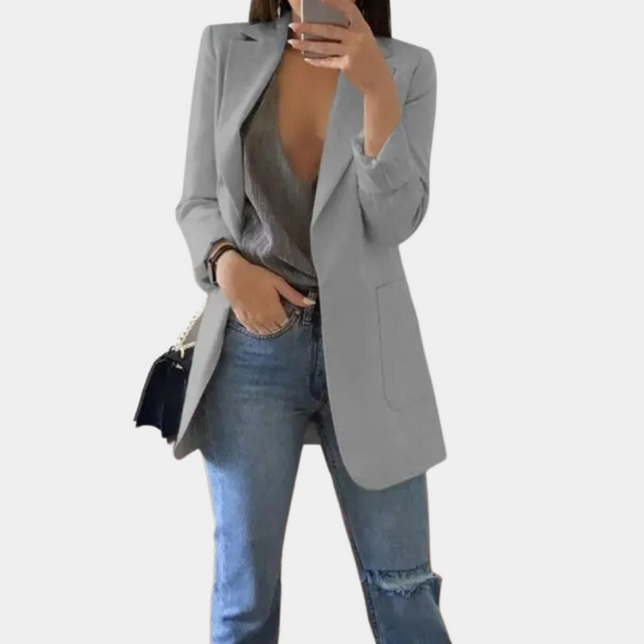 Women's Fitted Mid-Length Blazer - Single-Breasted with Flap Pockets and Notch Lapel