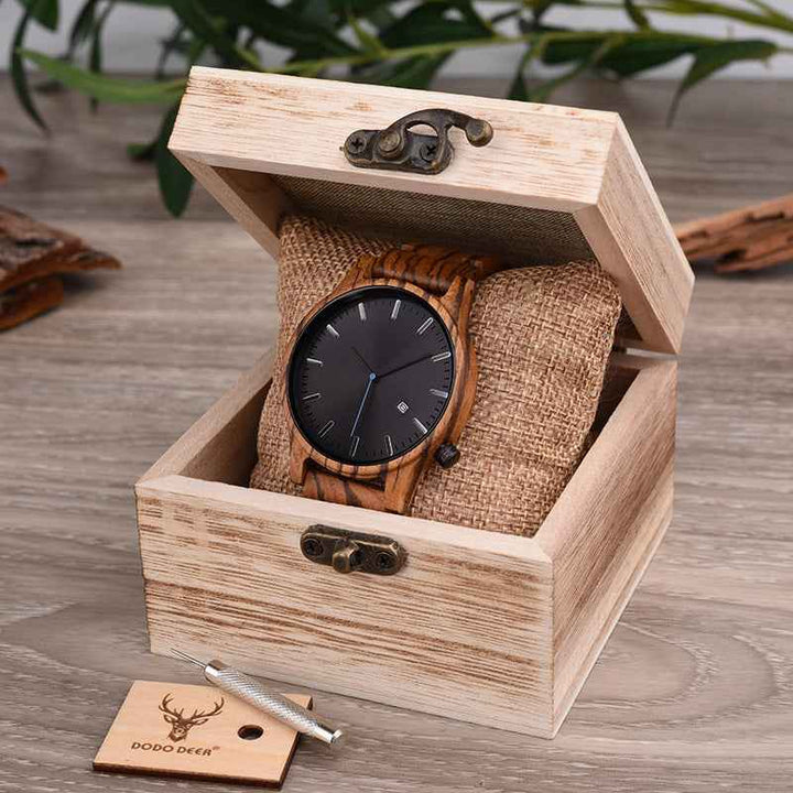 Wooden Striped Dial Date Wristwatch
