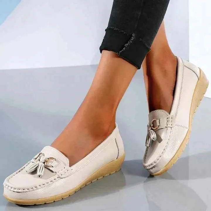 Women's Leather Moccasins - Stylish and Comfortable Footwear Off-white