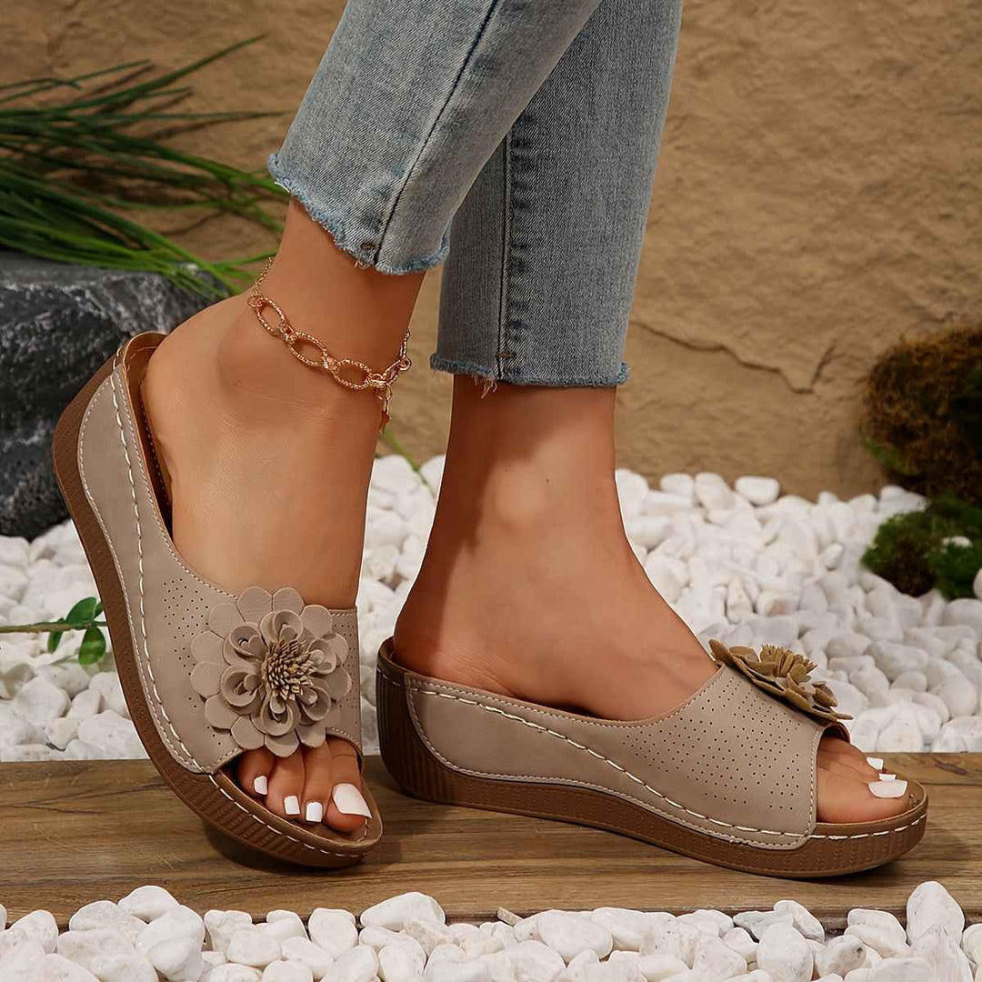 Elegant Women's Orthopedic Sandals with Floral Pattern