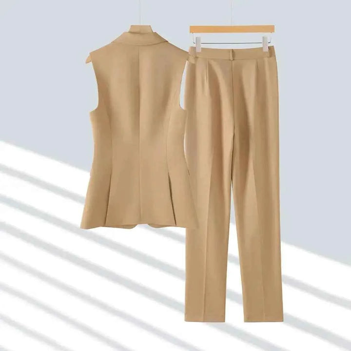 Women's Executive Grace 2-Piece Pantsuit Set