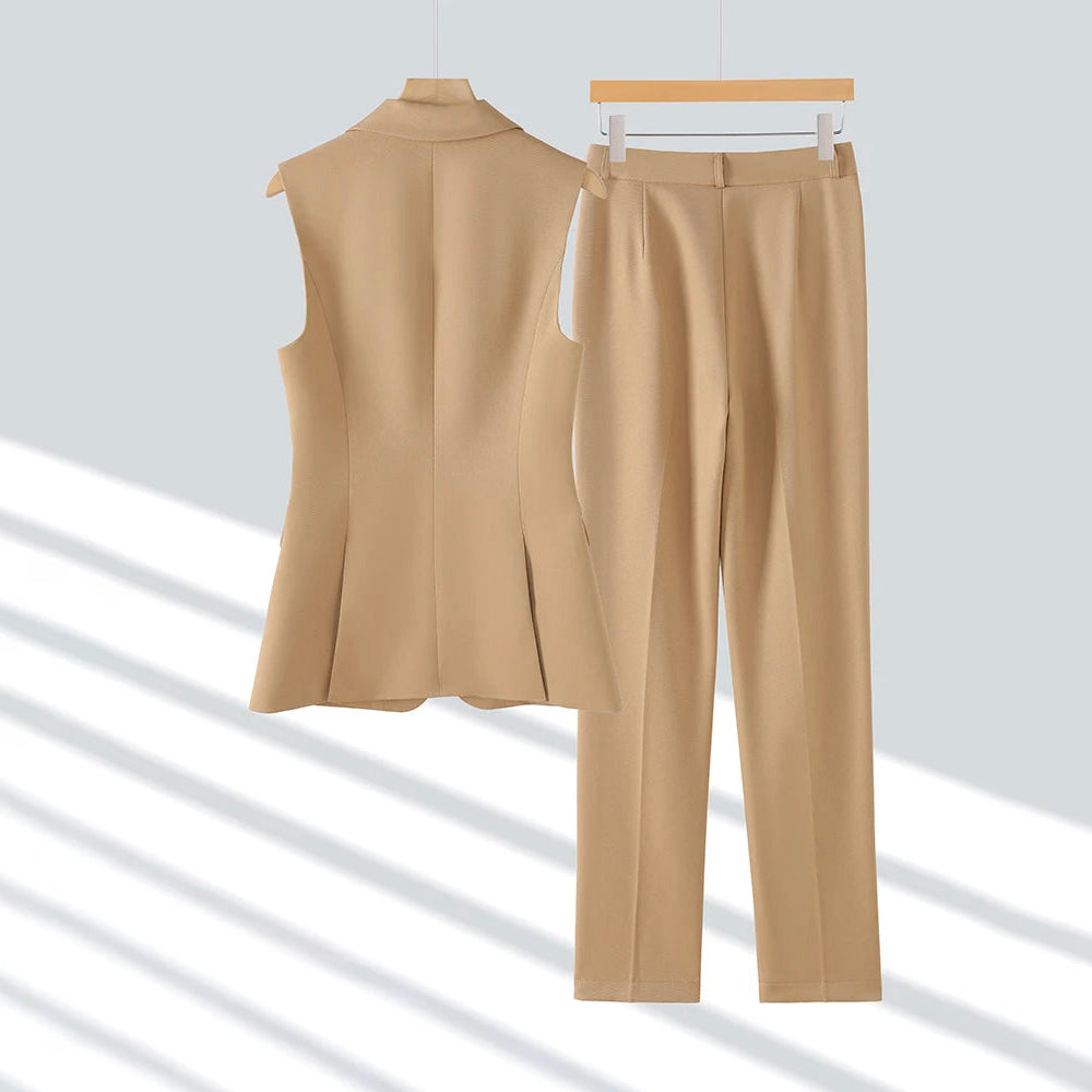 Ensemble blazer sans manches et pantalon pour femme