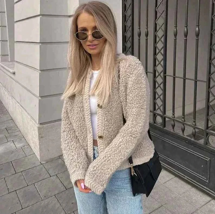 Cozy Women's Teddy Coat - Modern and Comfortable