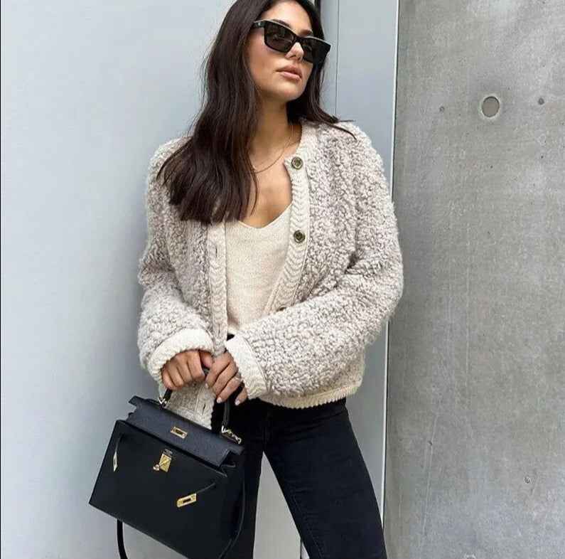 Cozy Women's Teddy Coat - Modern and Comfortable