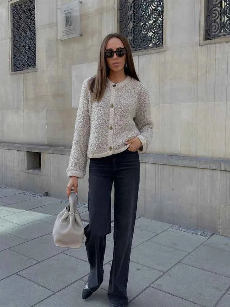 Cozy Women's Teddy Coat - Modern and Comfortable