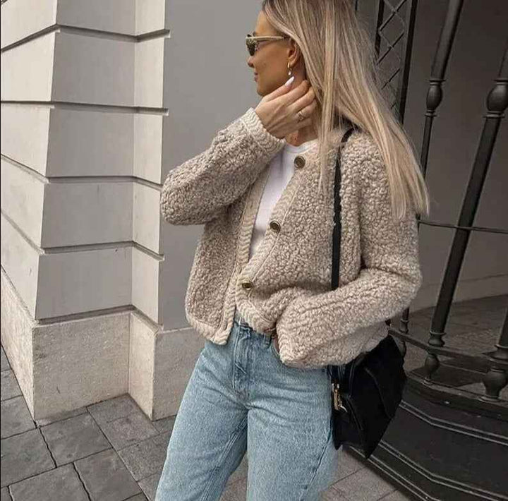 Cozy Women's Teddy Coat - Modern and Comfortable