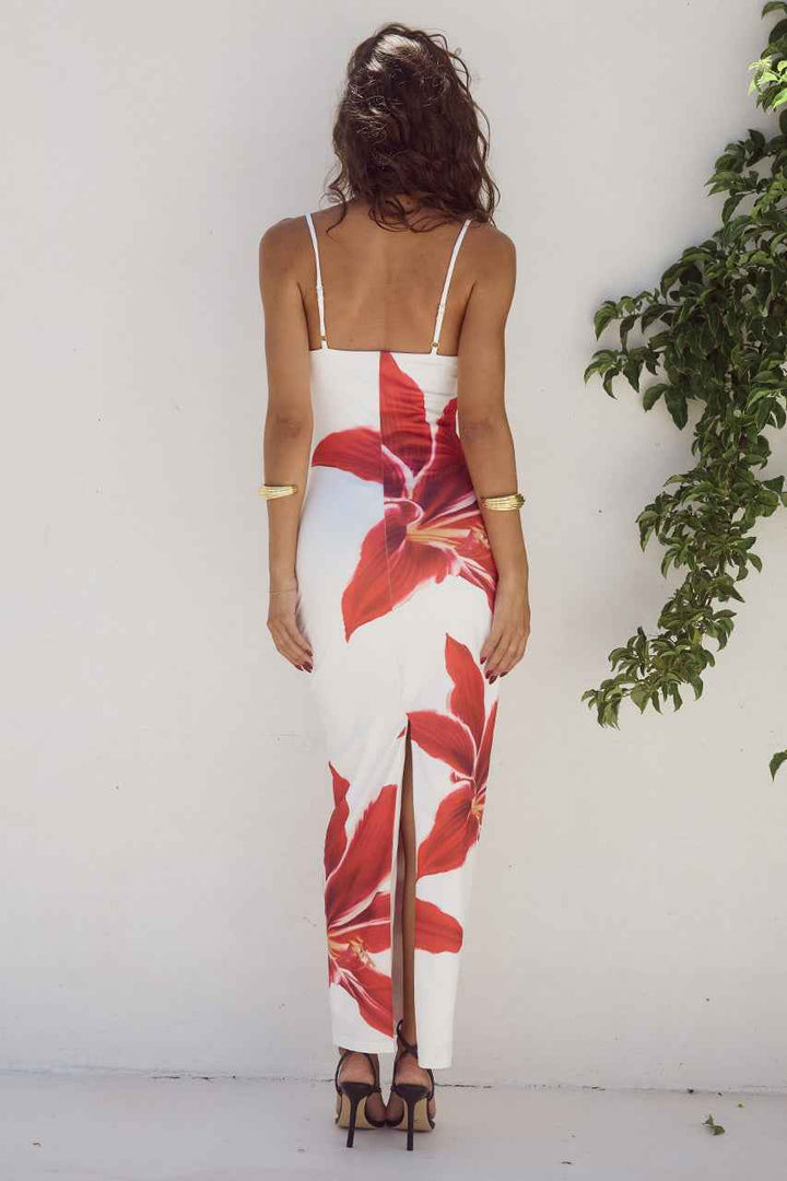 Women's Maxi Dress - Slim Fit - Lightweight Spaghetti Strap Elegance