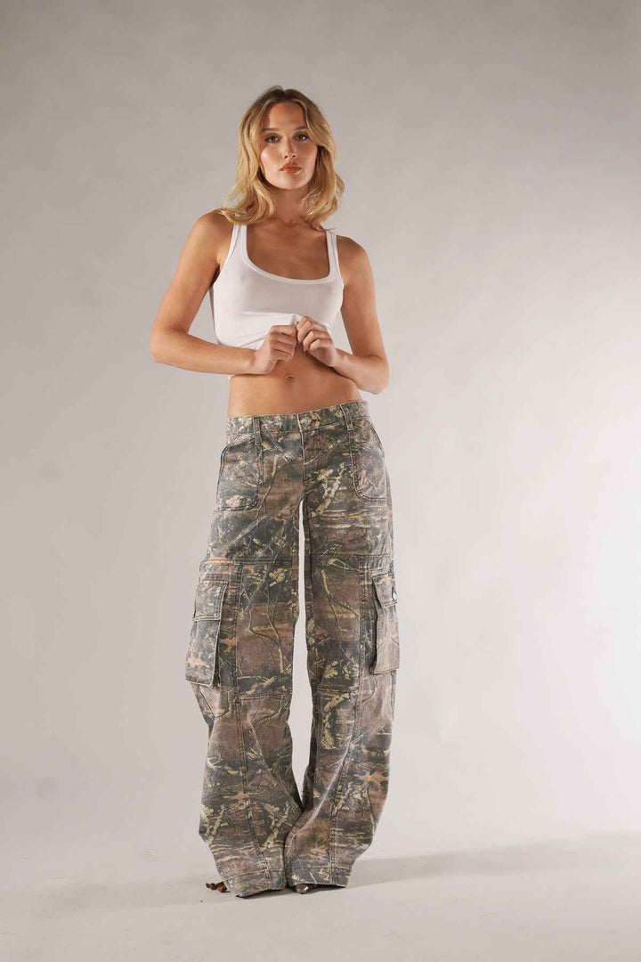 Women's Relaxed Fit Cargo Pants - Comfortable Outdoor Design with Multiple Pockets