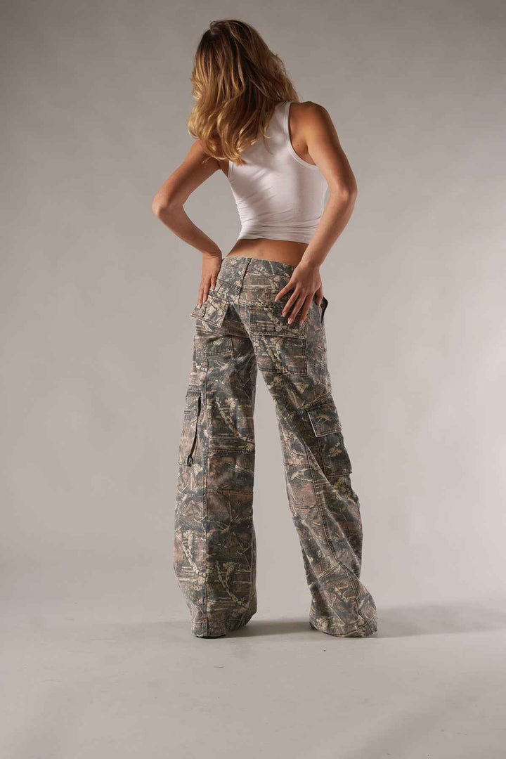 Women's Relaxed Fit Cargo Pants - Comfortable Outdoor Design with Multiple Pockets