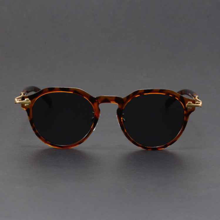 Retro-Inspired Vintage Sunglasses