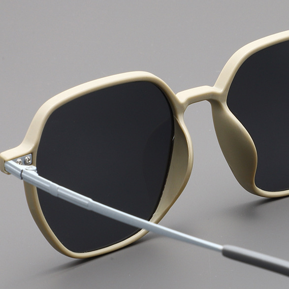 Stylish Designer Sunglasses for Ultimate Eye Protection