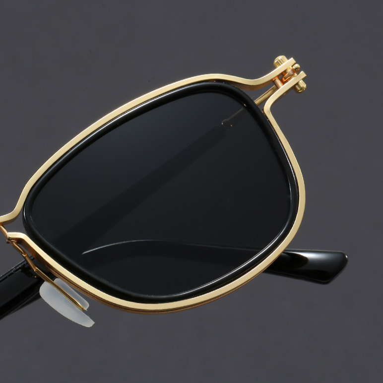 Chic Square Sunglasses for Stylish Look
