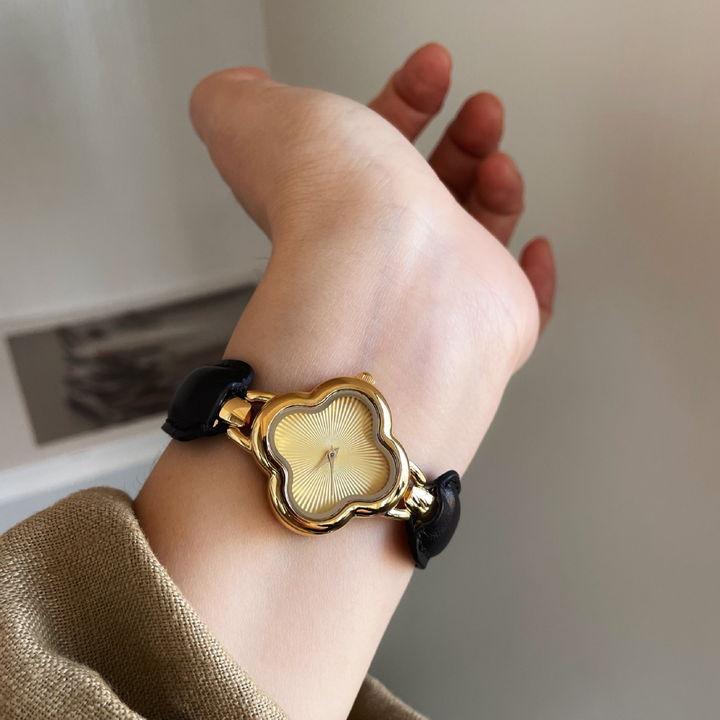 Elegant Clover-Inspired Timepiece