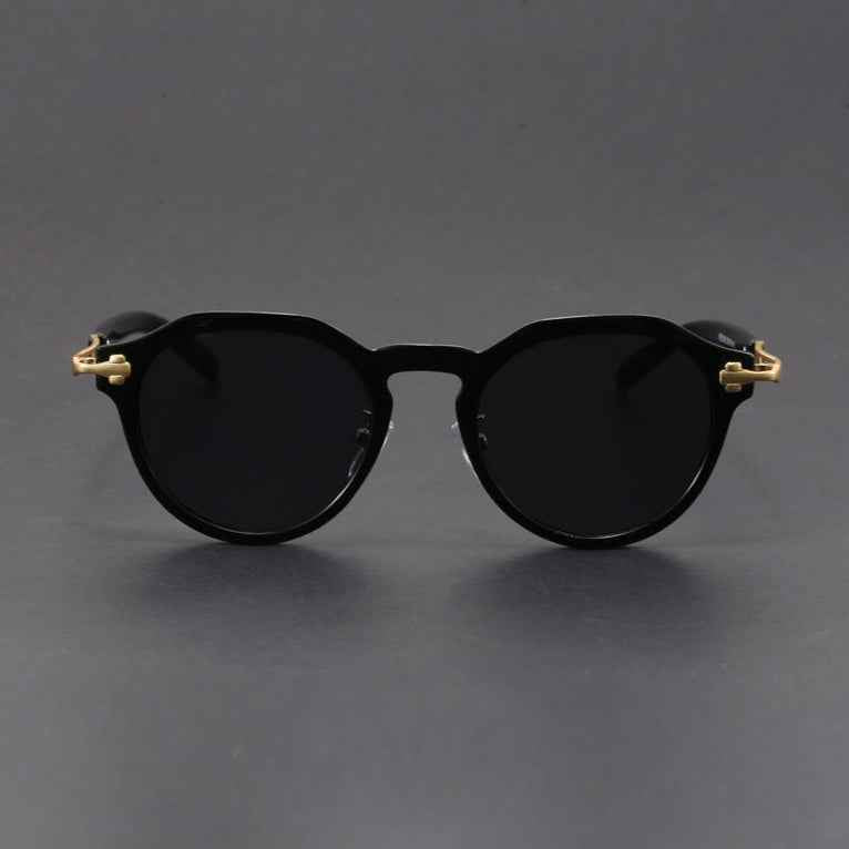 Retro-Inspired Vintage Sunglasses